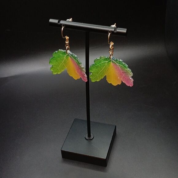 New Colorful Enamel Maple Leaf Goldtone Fall Earrings - Picture 1 of 4